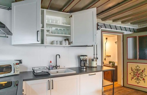 Huefingen Apartment | living Timeless Black Forest Moments with Sauna
