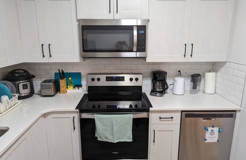 Calgary House | Livingston Howse Haven - Simple & Cozy Private Basement Suite with Free Parking