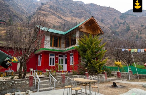 Banjar Resort | LivingStone Village Stay Tirthan Valley