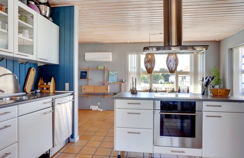 Vestero Havn House | "Ljubinko" - 50m from the sea by Interhome