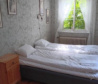 Ljungskile Hotel | Ljungskile Turist Hotell