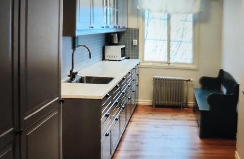 Ljungskile Hotel | Ljungskile Turist Hotell