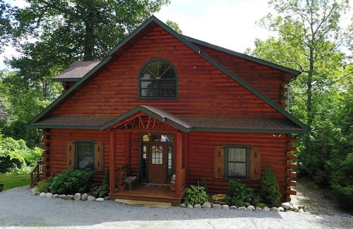 Bolton Landing House | Lk George lake view luxury log cabin. Ski Gore!