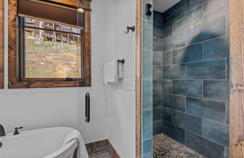 Banner Elk House | Llama Creek Cabin at Eagles Nest