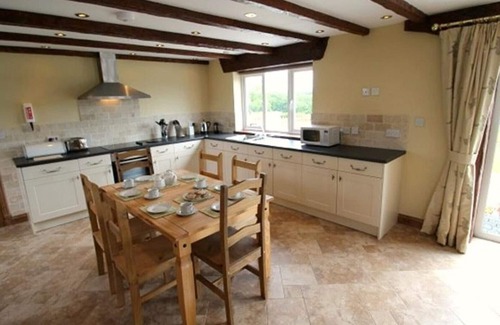 Llanrhidian House | Llanelen Farm, Sleeps 4