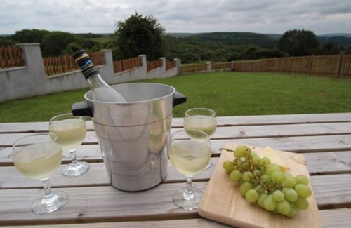 Llanrhidian House | Llanelen Farm, Sleeps 4