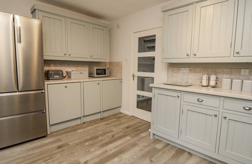Dolgellau Cottage | LLEIFIOR, pet friendly, country holiday cottage in Dolgellau