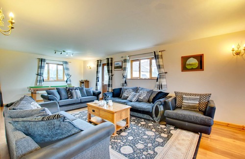 Brecon House | Llety Llyn y Fan - Five Bedroom House, Sleeps 10