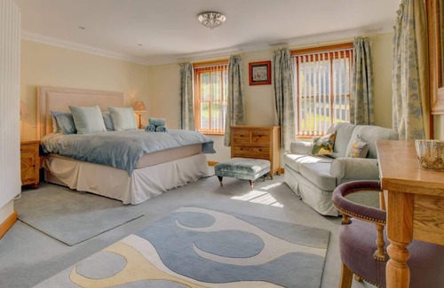 Llandudno Junction House | Llety'r Bryn in Llandudno Junction