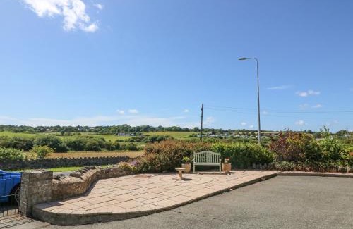 Tyn-y-Gongl House | Llwyn Eithin