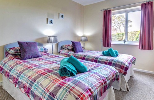 Edern House | Llwyn y Morfa in the beautiful Pwllheli