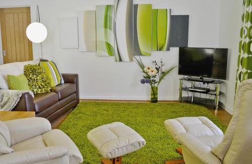 St Dogmaels House | Llwynbedw - 28464