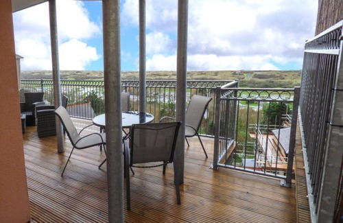 Pendine Cottage | LLYGAID YR HAUL, pet friendly in Pendine