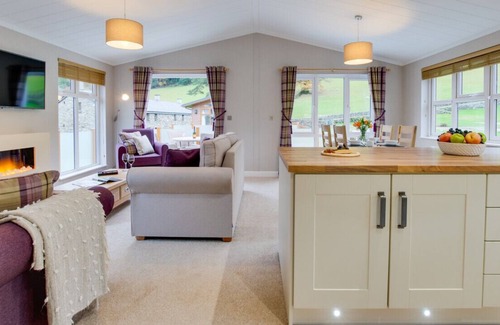 Gwynedd- Snowdonia House | Llyn Alwen Lodge - Two Bedroom House, Sleeps 4
