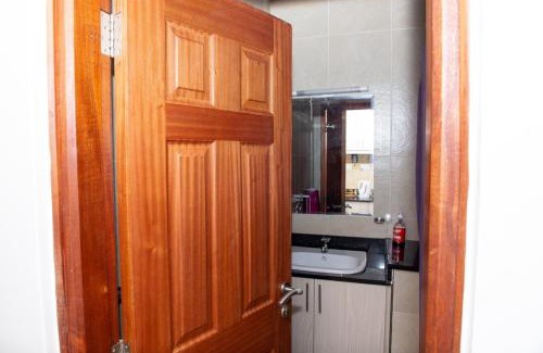 Nairobi West Apartment | LN NEWLY FURNISHED WEST STUDIo