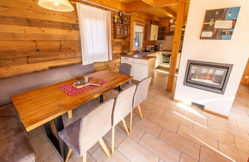 Sankt Georgen am Kreischberg Ski Chalet | Lovely holiday home with whirlpool and sauna