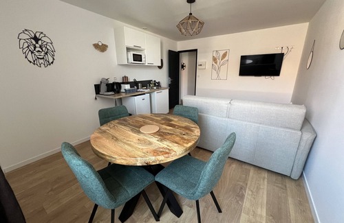 Lens Apartment | L’Oasis Africaine, 2-4p