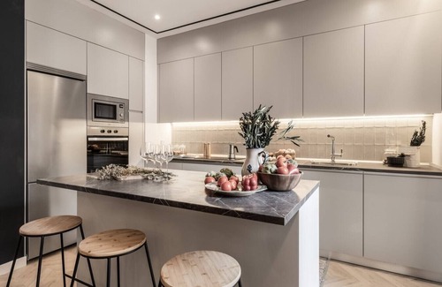 Trafalgar Apartment | Lobras - 4 bedrooms in Trafalgar