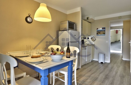 Finistere Apartment | LocaLise - A05 - Bungalow with small sea view