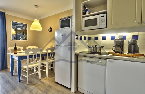 Finistere Apartment | LocaLise - A05 - Bungalow with small sea view