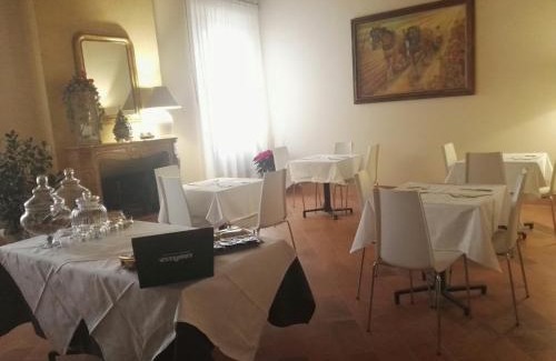 Scandiano Hotel | Locanda Al Portone
