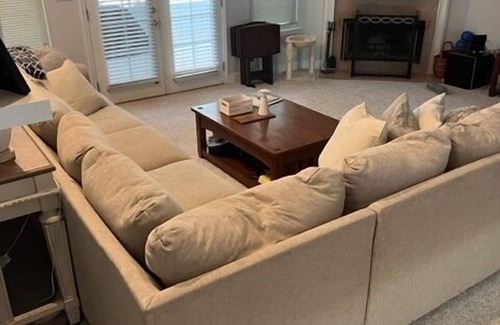 Tallahassee House | Located 9 miles east of Doak Campbell Stadium