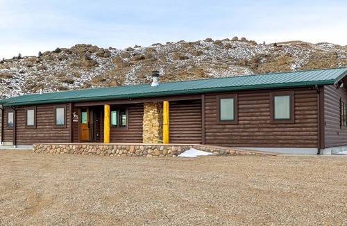 Clark House | Located at the base of the Beartooth Mountains, Beautiful Views!