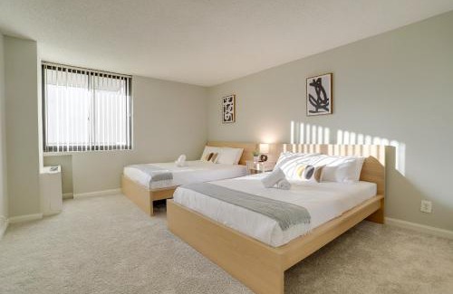 Crystal City Apartment | Located Crystal City Apt with Dazzling Amenities