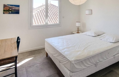 Bourcefranc-le-Chapus Apartment | Located in Bourcefranc-le-Chapus, a stone's throw from the , this family-friendly vacation home welc