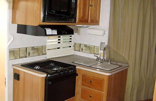 Fontana House | Located in 91739 of Rancho Cucamonga~Quiet Neighborhood~Sleeps >7