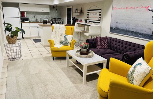 Downtown House | Located in beautiful Heritage District downtown St Catharines.