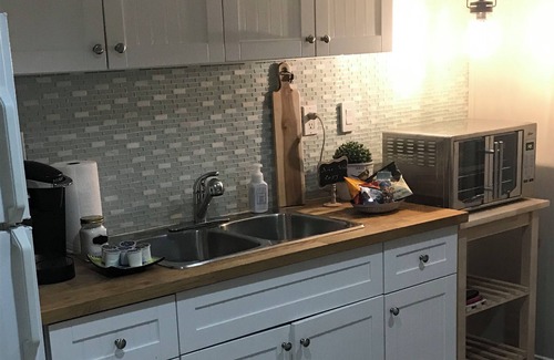Downtown House | Located in beautiful Heritage District downtown St Catharines.