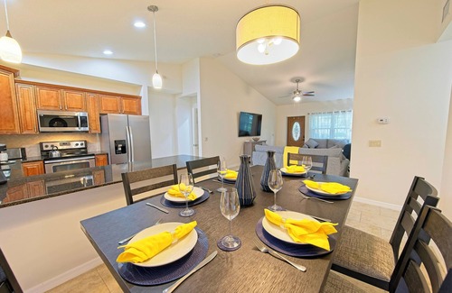 Sarasota Springs House | Located in Sarasota Springs. 15 mins to Siesta Key and 10 mins to downtown