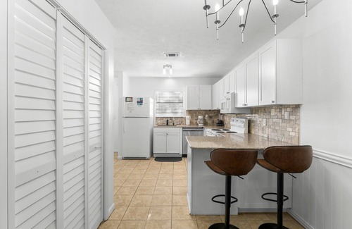 Open Sands House | Located in the Heart of PCB - Blue Paradise