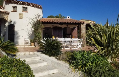 La Croix-Valmer Villa | Located in the Gulf of Saint Tropez minutes from La Croix-Valmer beach