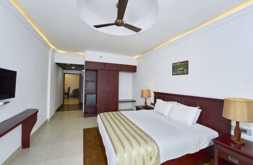 Fort Kochi Hotel | Located in the heart of Fort Kochi, for serene provides a tranquil and comfort.