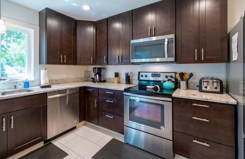 Bar Harbor House | Located in the heart of downtown Bar Harbor on a quiet side street