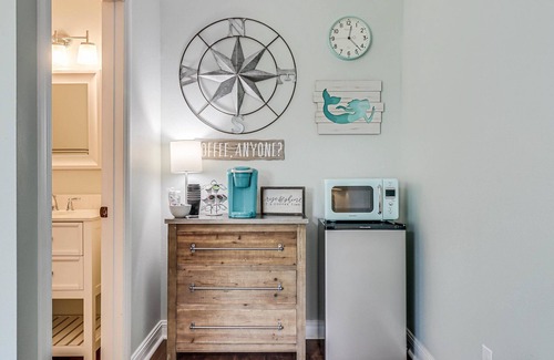 Rockport Cottage | Located in town, walking distance to marina and festival grounds. Cottage 2
