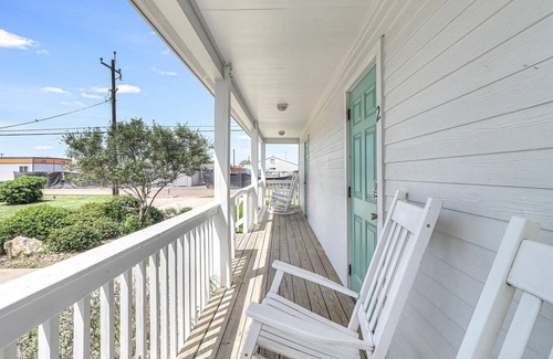 Rockport Cottage | Located in town, walking distance to marina and festival grounds. Cottage 2