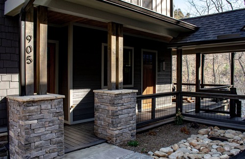 Tuckasegee House | Located on Bear Lake in Tuckasegee, NC. A scenic getaway for your family event!