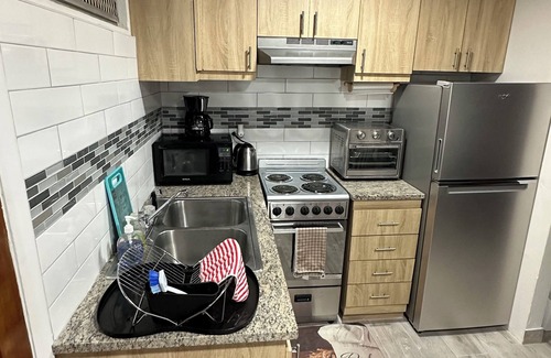 Paradise Island Apartment | Located on Paradise Island, Bahamas, close to the Atlantis Resort and beach.
