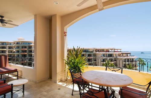 Santa Rosa House | Located on the Pristine Medano Beach