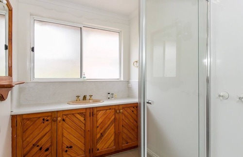 Jan Juc House | Located right near Jan Juc Surf Beach