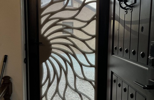 West Old Town House | Located within in Old Town Albuquerque nWalking Distance to shops and museums