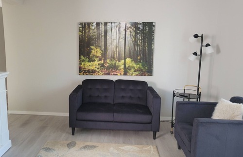 Saskatoon Condo | Location! All comforts, new reno one block from Broadway's amenities.