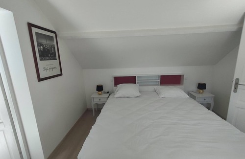 Chavot-Courcourt Bed & Breakfast | Location Chambres D'hotes Bellevue AU Coeur DU Vignoble