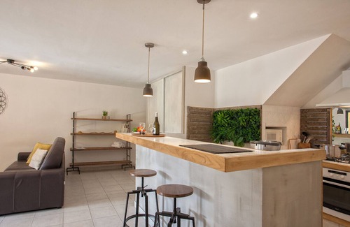 Calvi Apartment | location de vacances figuier avec jardin barbecue piscine chauffée à Calvi