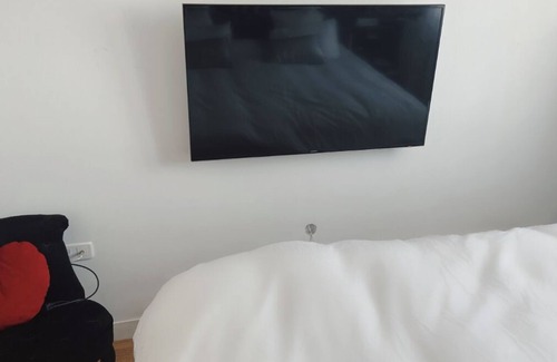 Republique–Point-du-Jour Apartment | Location Estivale