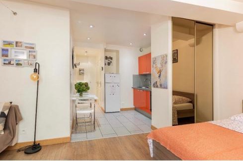 Riom Apartment | Location F1 neuf centre historique Riom (63) - Puy-de-Dôme, Auvergne