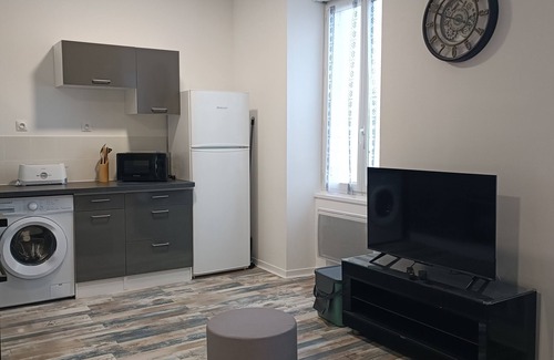 Bourcefranc-le-Chapus Apartment | Location D'un T2 Rénové aux Portes de L'ile D'oléron